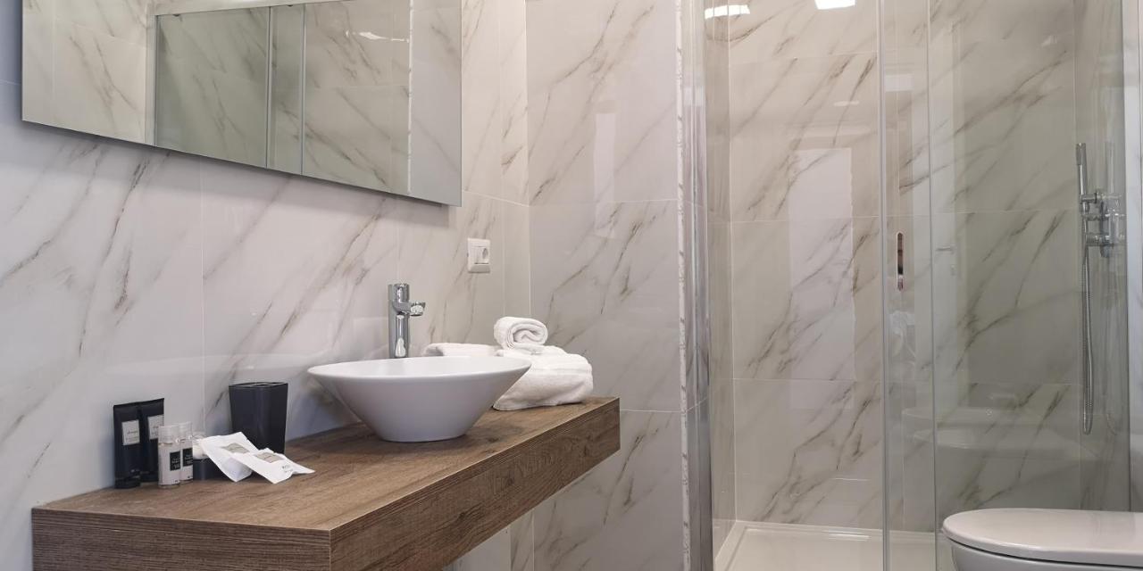 Vista Suites - Piazza Yenne Cagliari Dış mekan fotoğraf