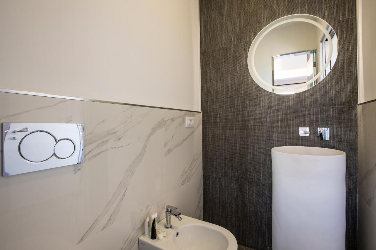 Vista Suites - Piazza Yenne Cagliari Dış mekan fotoğraf